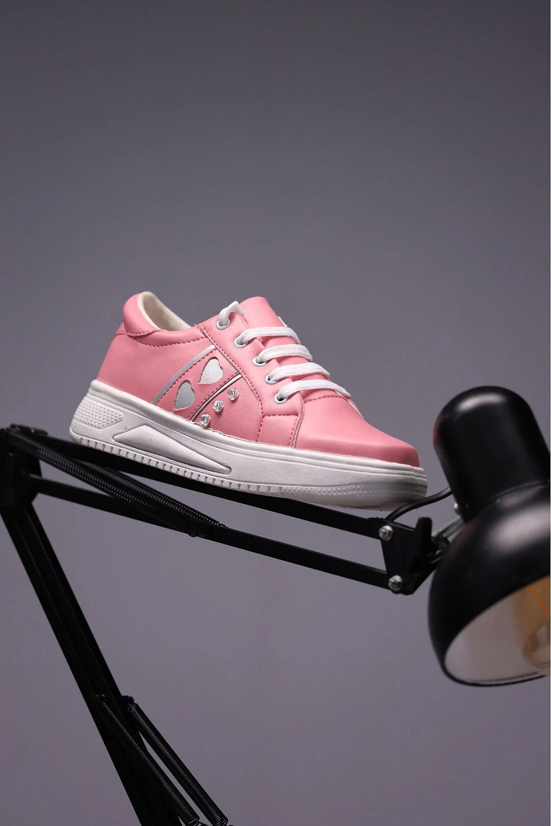 women premium sneakers pink